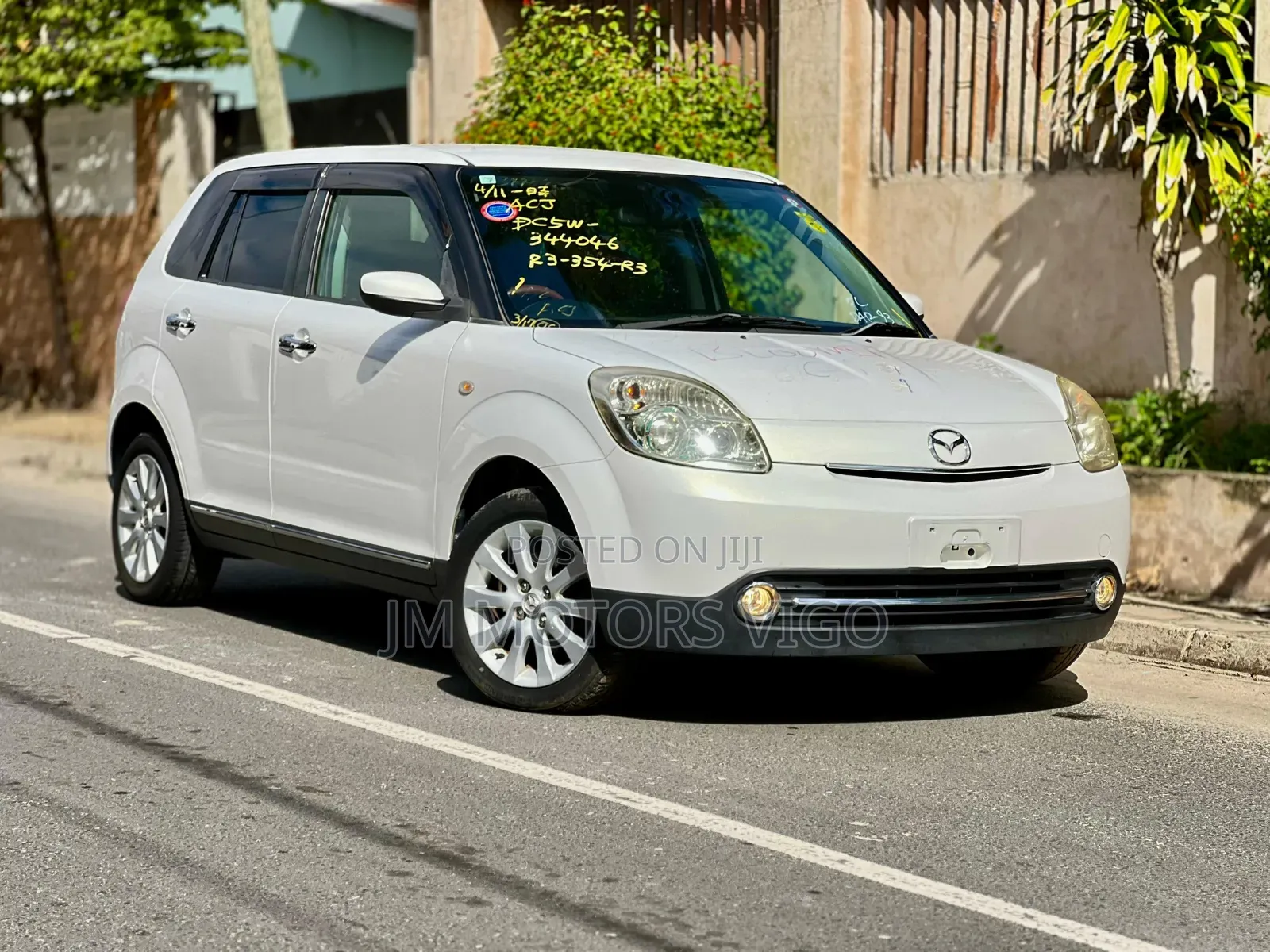 Mazda Verisa 2010 Pearl