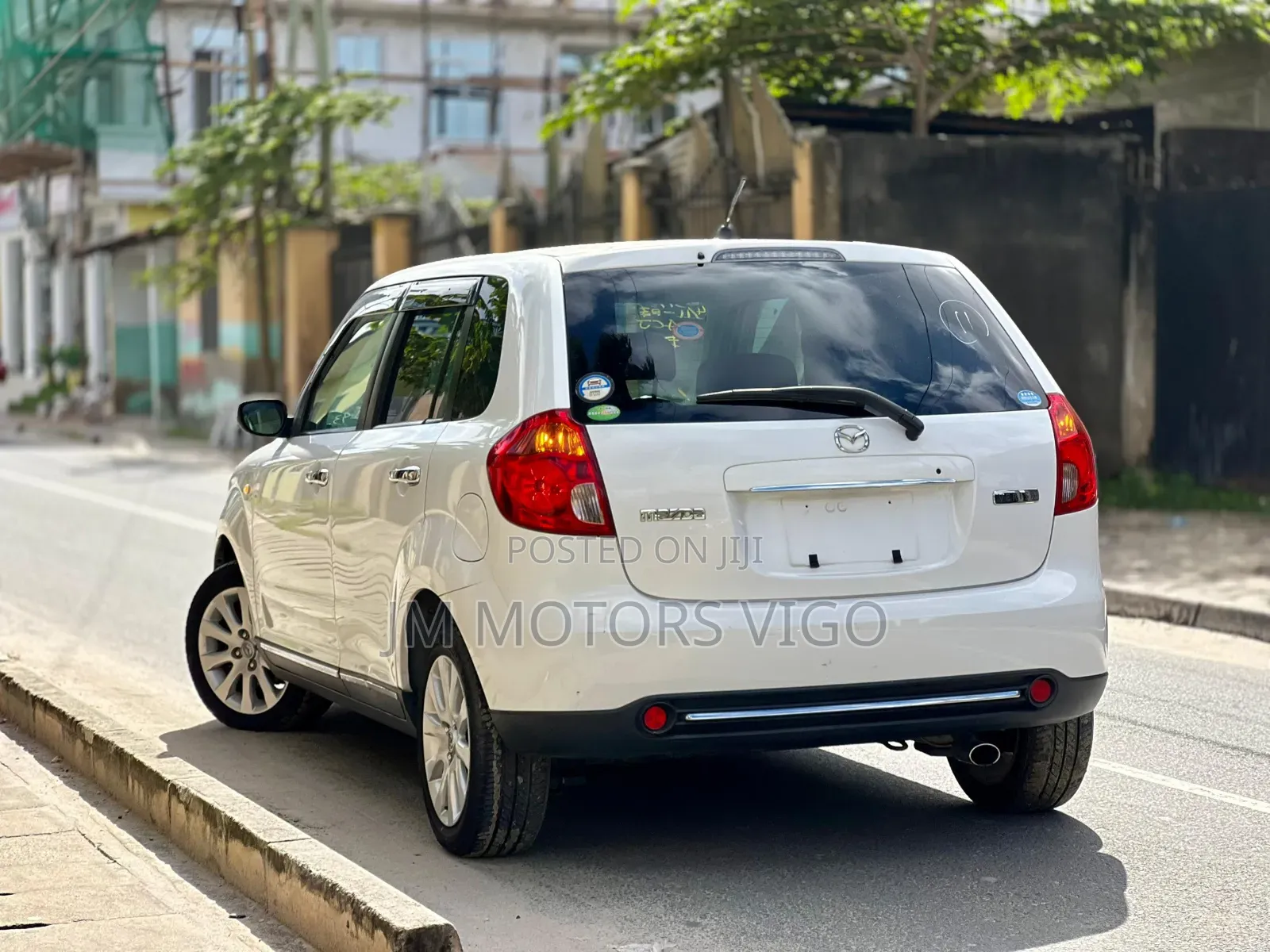 Mazda Verisa 2010 Pearl