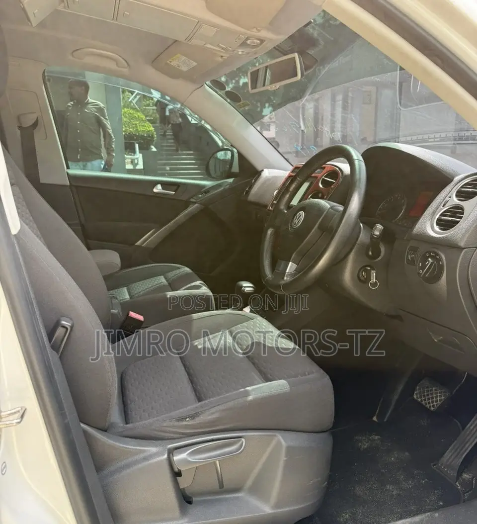 Volkswagen Tiguan 2009 White