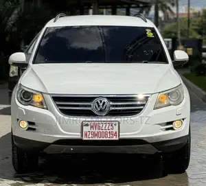 Volkswagen Tiguan 2009 White