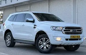 Ford Everest 2019 White