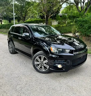 Mitsubishi Outlander 2011 Black
