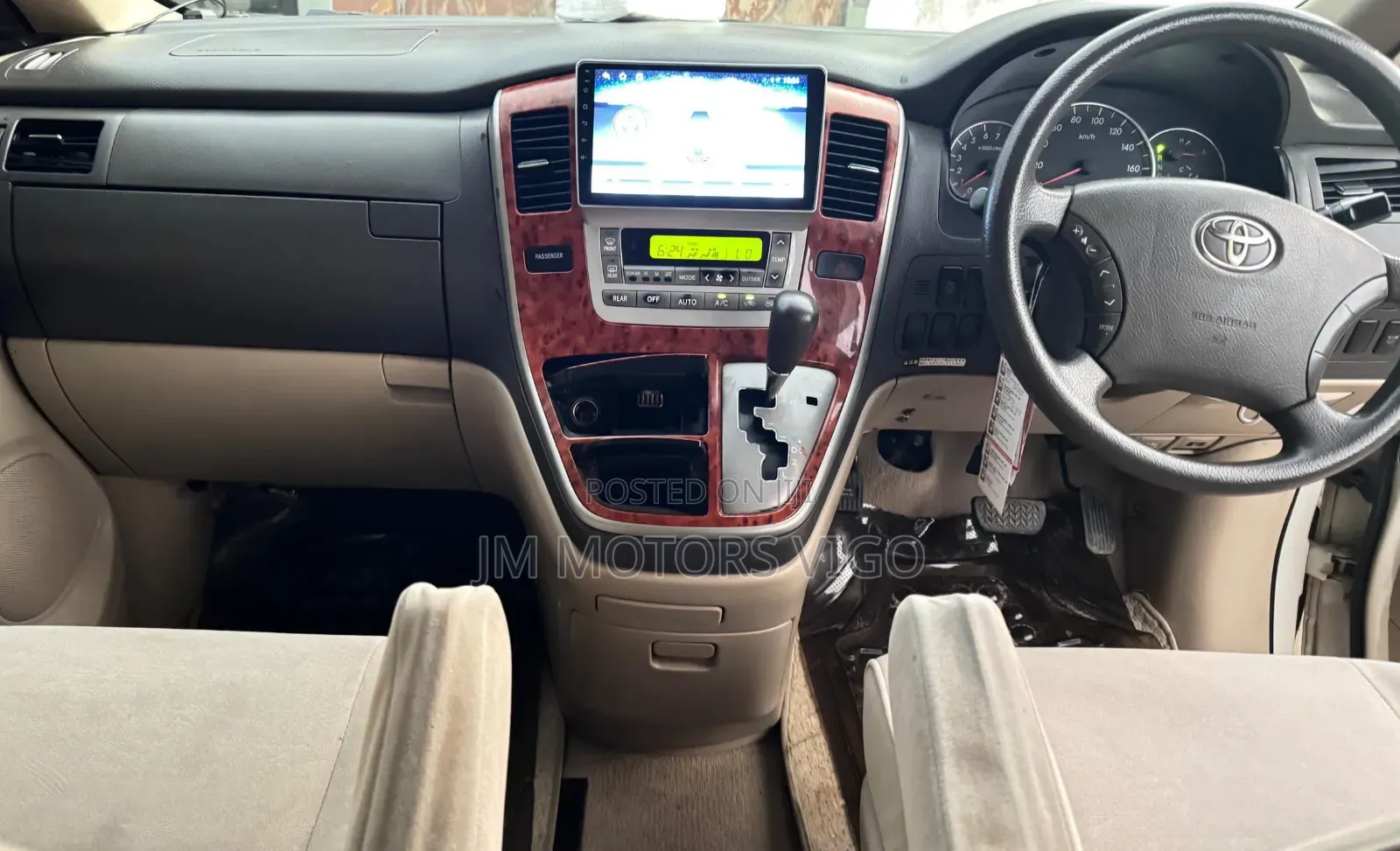 Toyota Alphard 2005 White