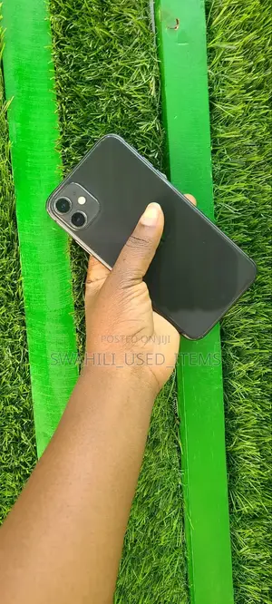 Apple iPhone 11 64 GB Black