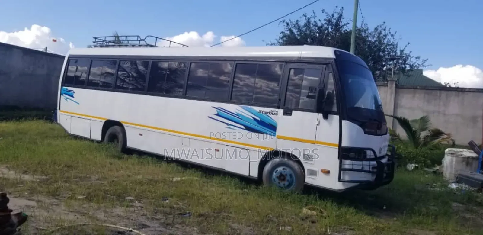 Tata Starbus Ultra Skool 2020 White