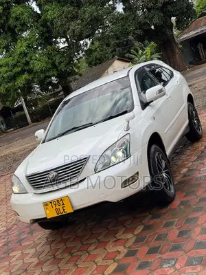Toyota Harrier 2005 White