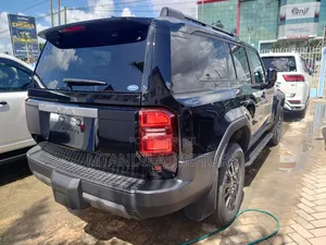 Toyota Land Cruiser Prado 2.4 Hybrid 2024 Black
