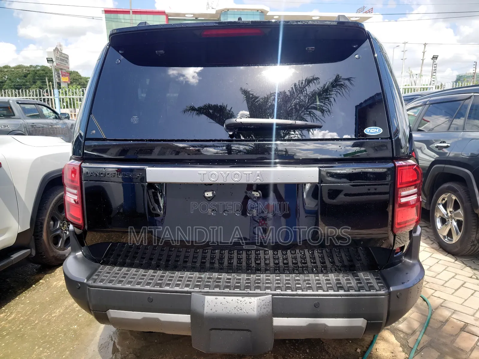 Toyota Land Cruiser Prado 2.4 Hybrid 2024 Black
