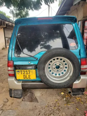 Mitsubishi Pajero Junior 1998 Green
