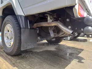 Toyota Land Cruiser 2019 White