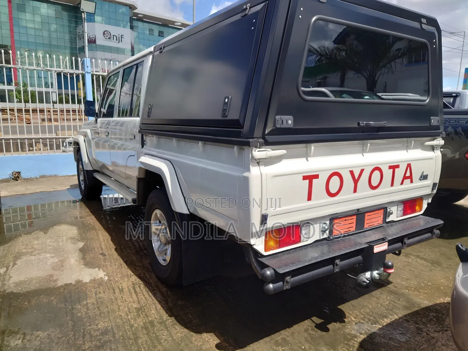 Toyota Land Cruiser 2019 White