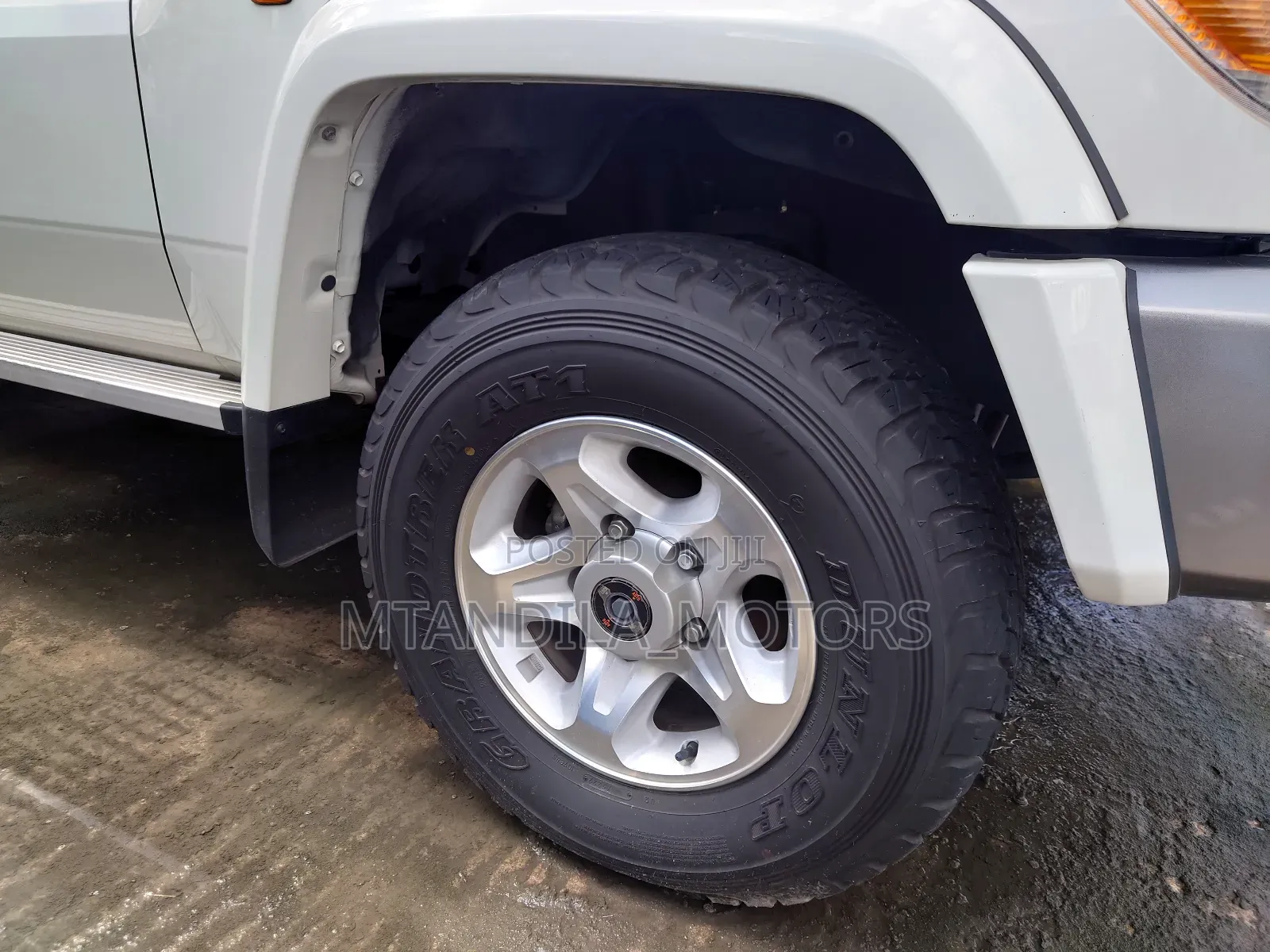 Toyota Land Cruiser 2019 White