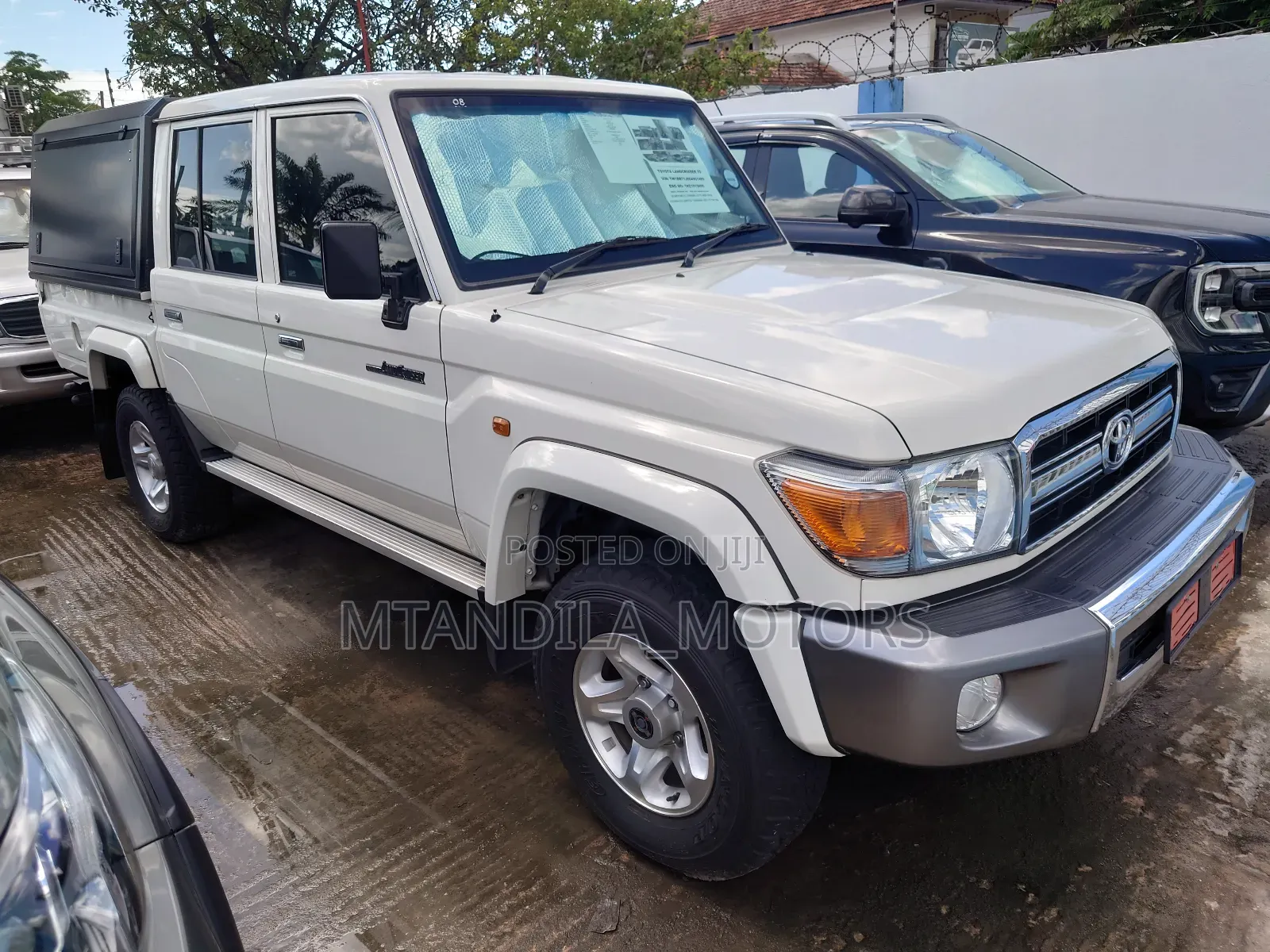 Toyota Land Cruiser 2019 White