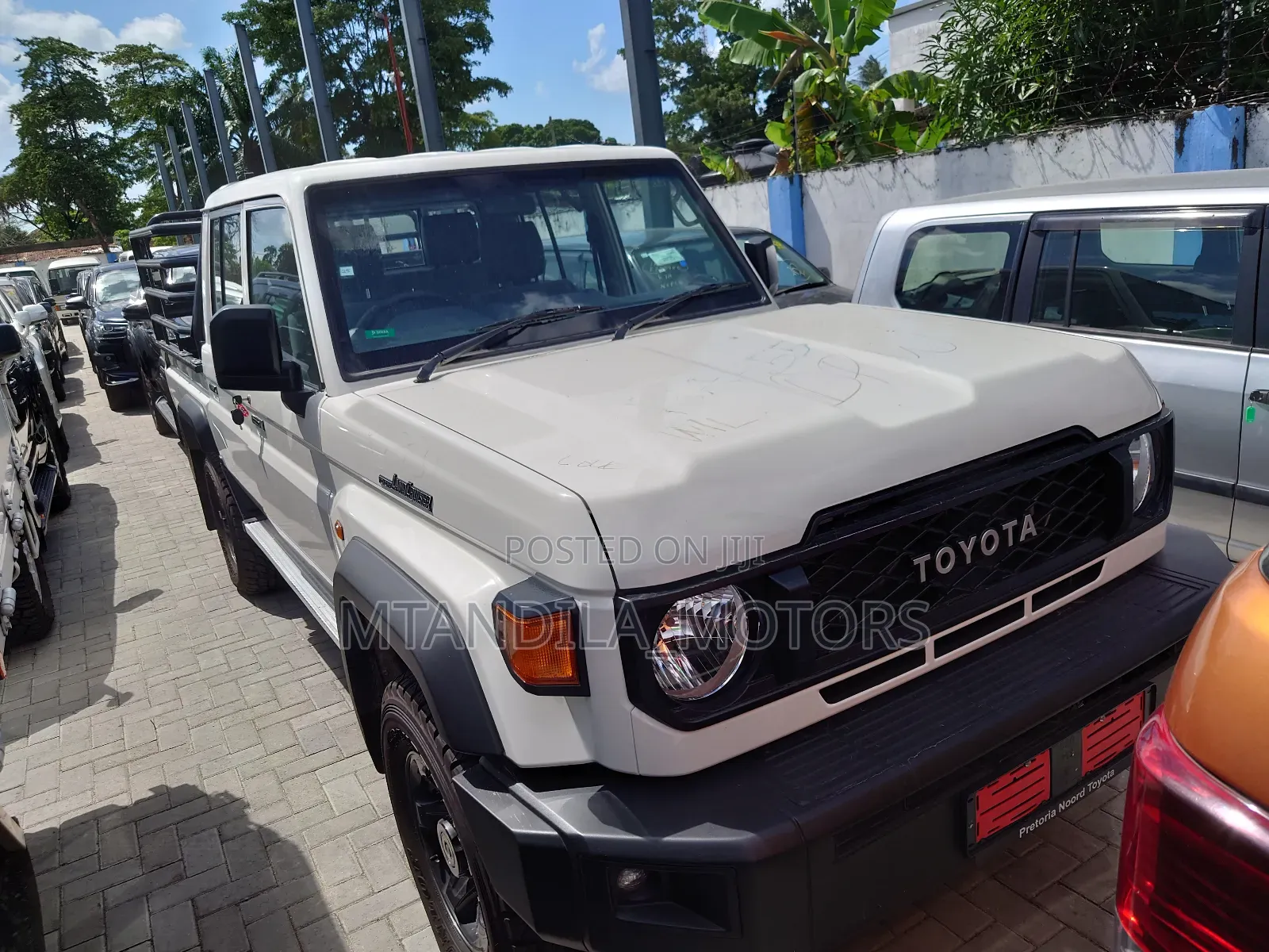 Toyota Land Cruiser 3.3 Diesel 4WD 2022 White