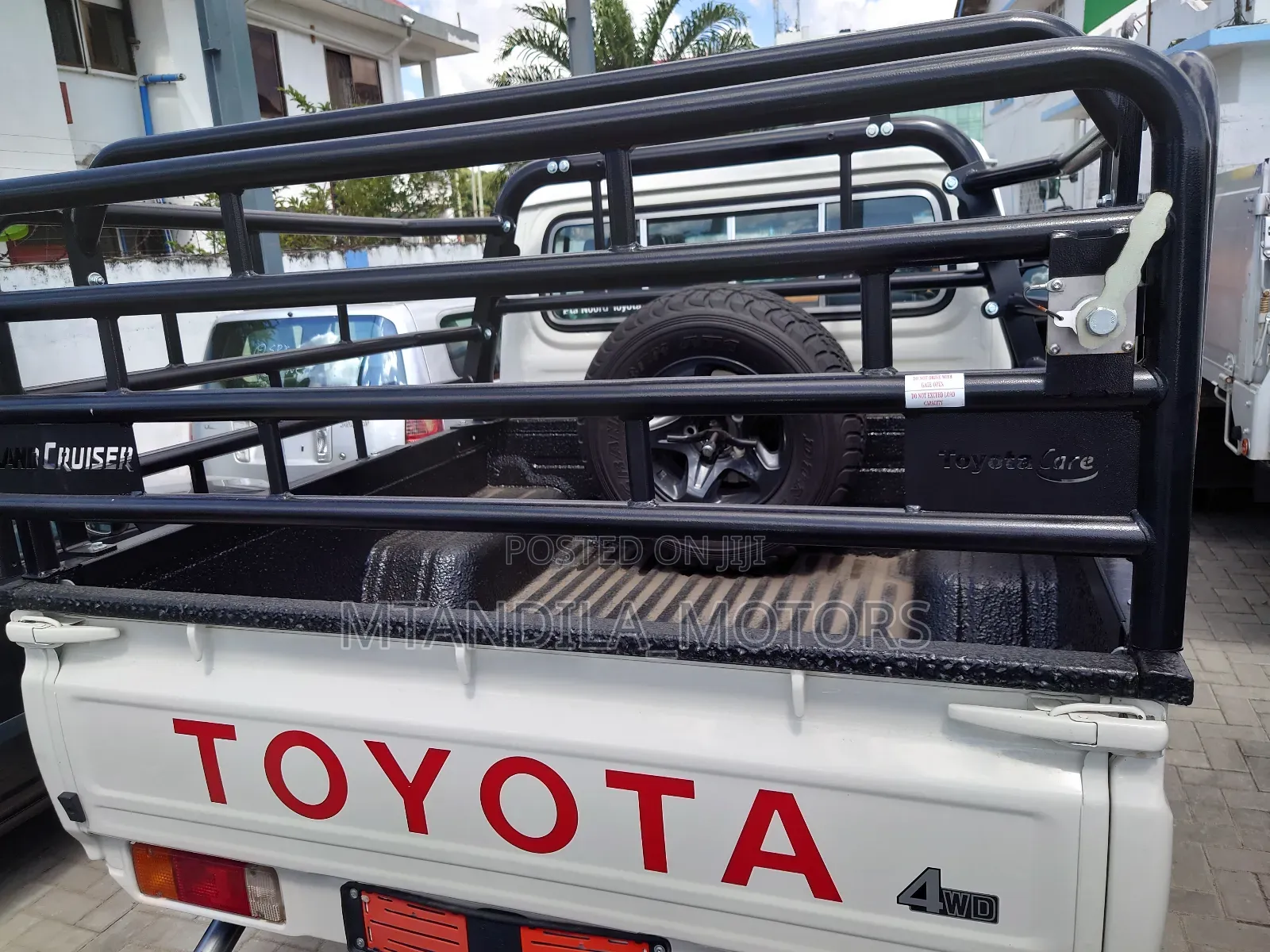 Toyota Land Cruiser 3.3 Diesel 4WD 2022 White