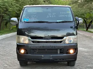 Toyota HiAce 2005 Grey