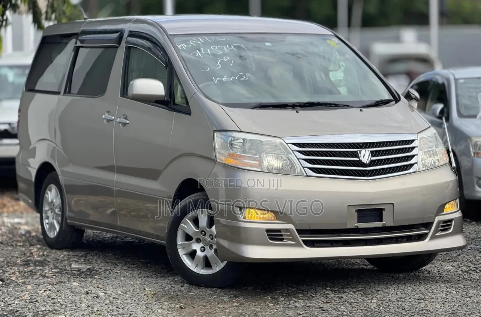 Toyota Alphard 2006 Gold