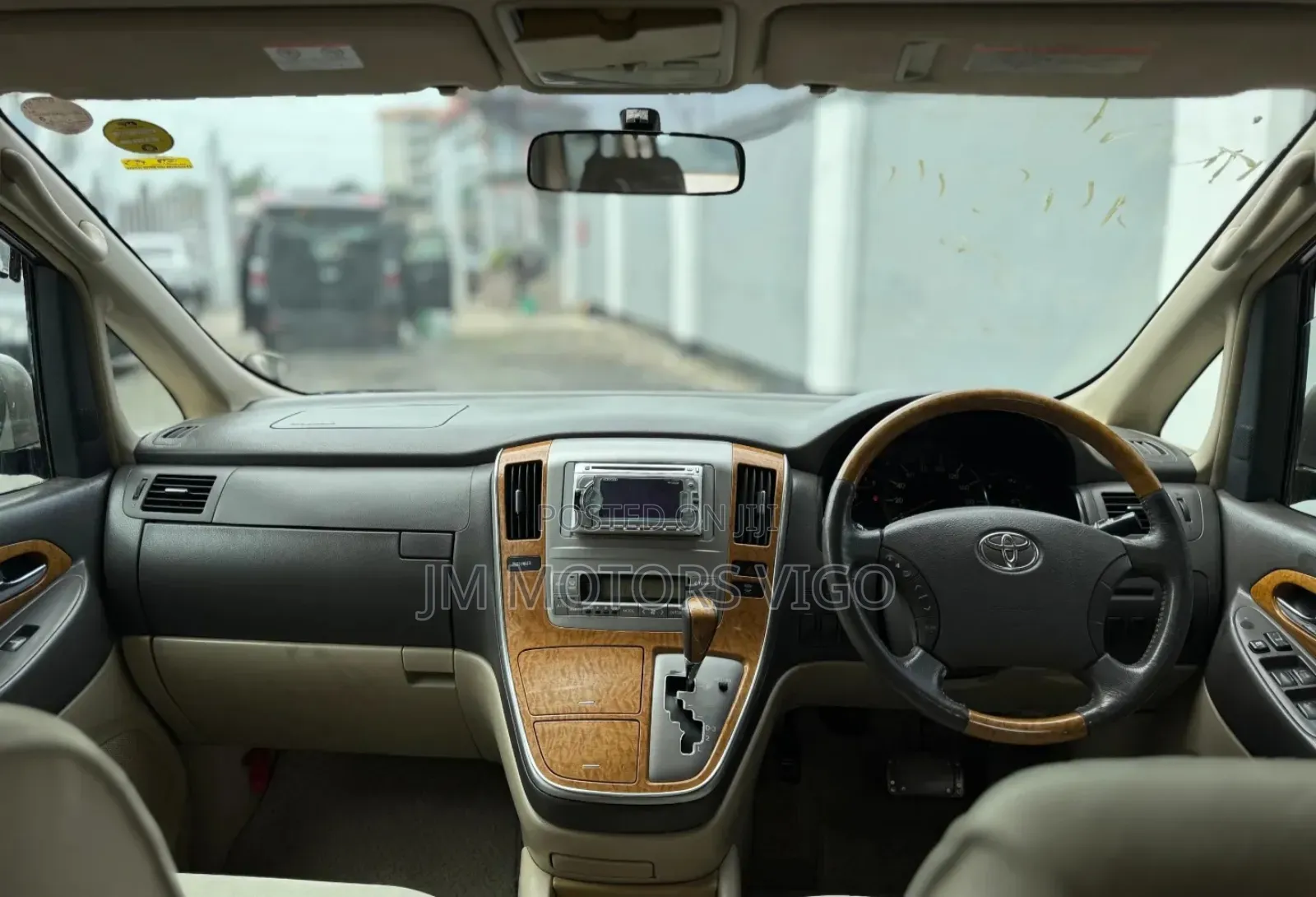 Toyota Alphard 2006 Gold