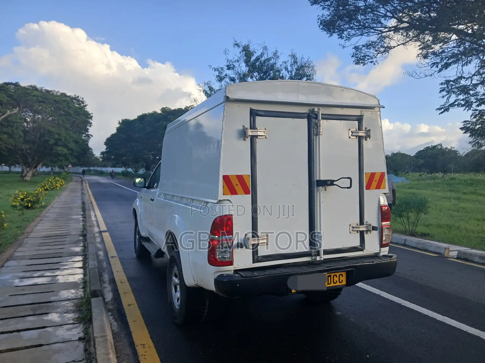 Toyota Hilux 2014 White
