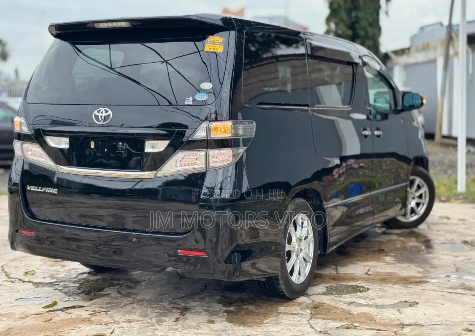 Toyota Vellfire 2011 Black