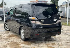 Toyota Vellfire 2011 Black