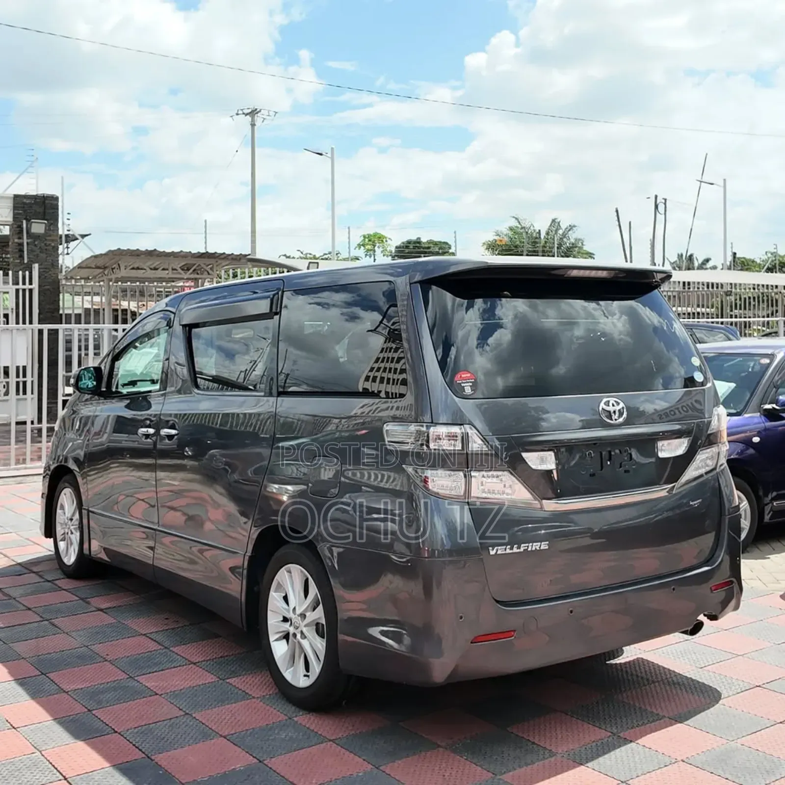 Toyota Vellfire 2009 Gray