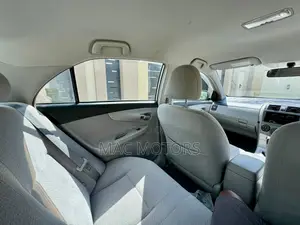 Toyota Axio 1.5 X 2WD 2011 Silver