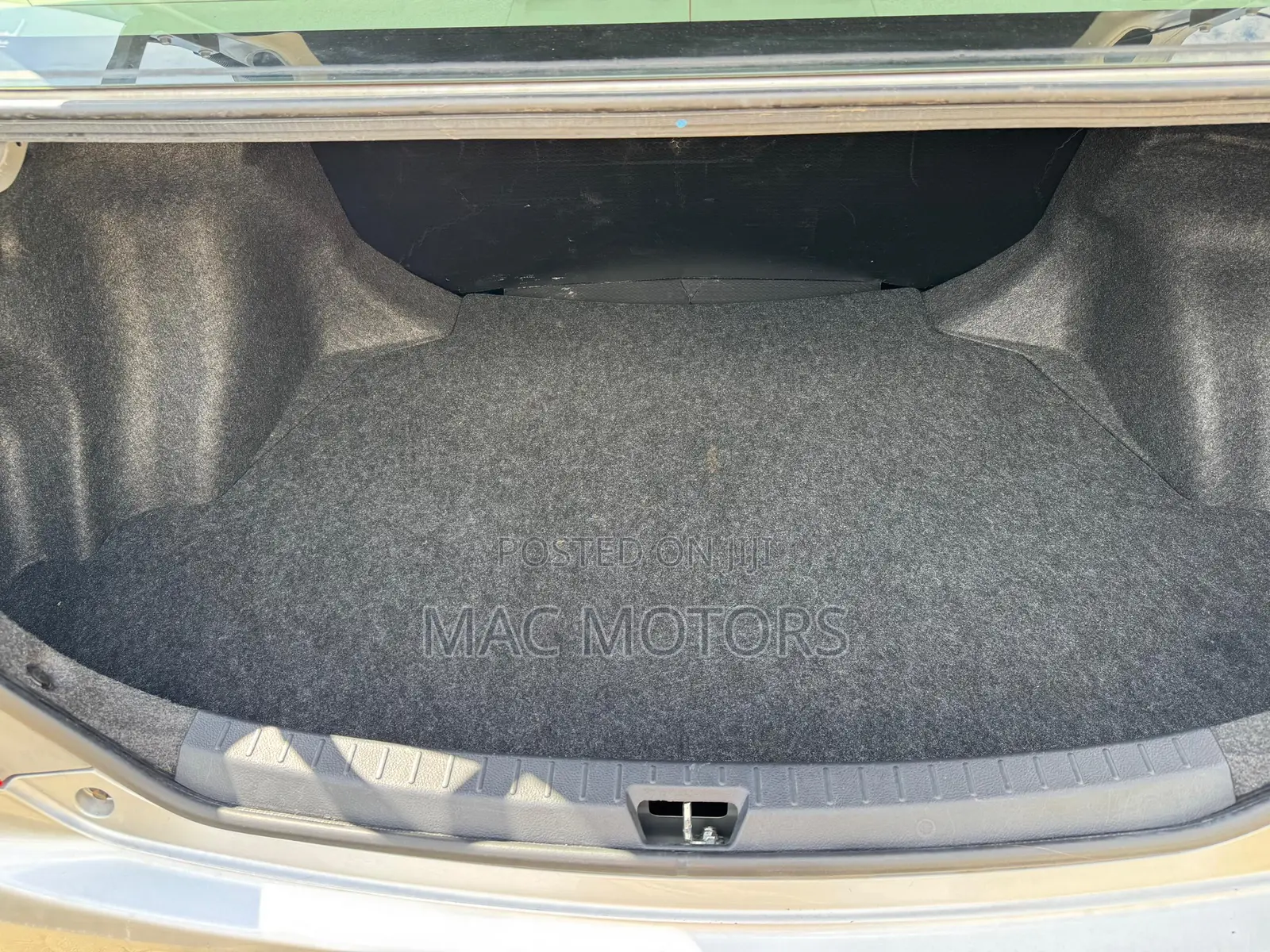 Toyota Axio 1.5 X 2WD 2011 Silver