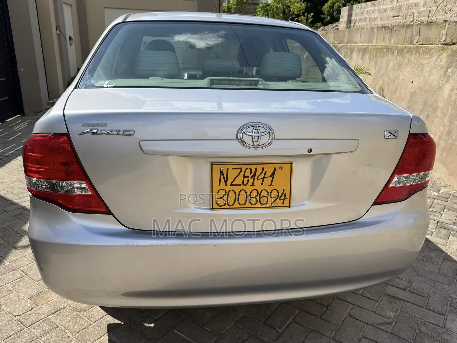 Toyota Axio 1.5 X 2WD 2011 Silver