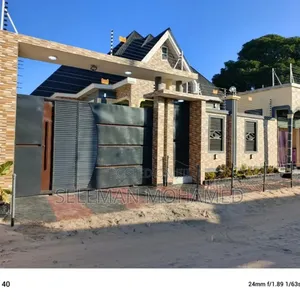 Furnished 4bdrm House in Biriani Real Estate, Charambe for sale