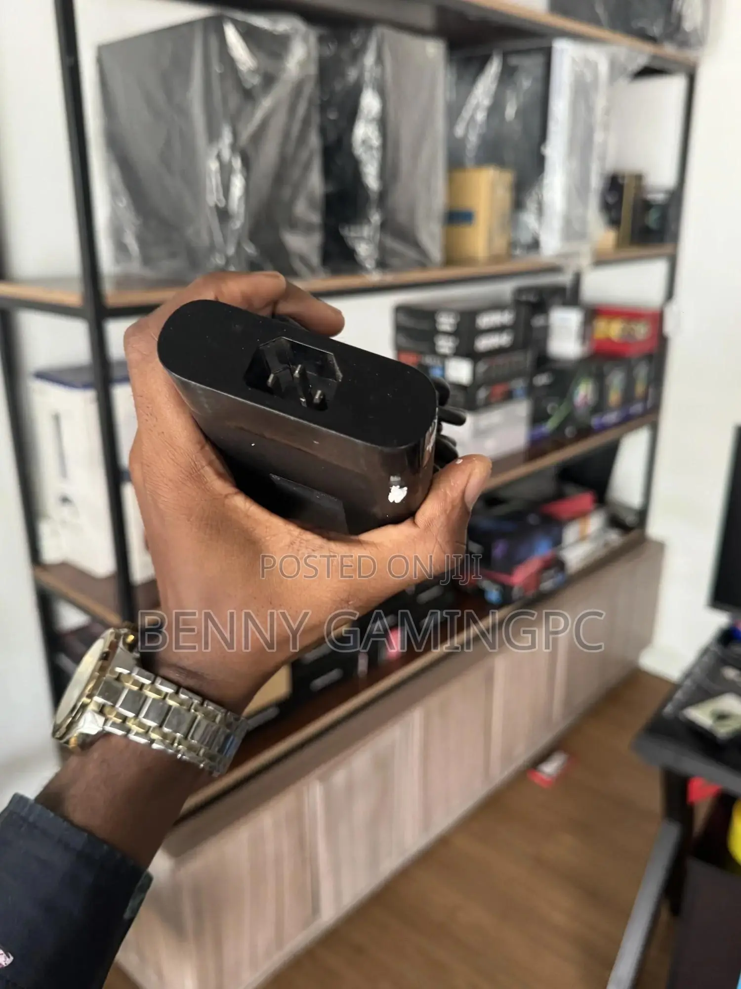 Hp (W200) Laptop Charge