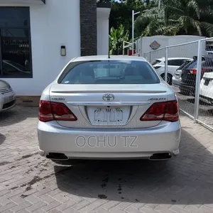 Toyota Crown 2008 Silver