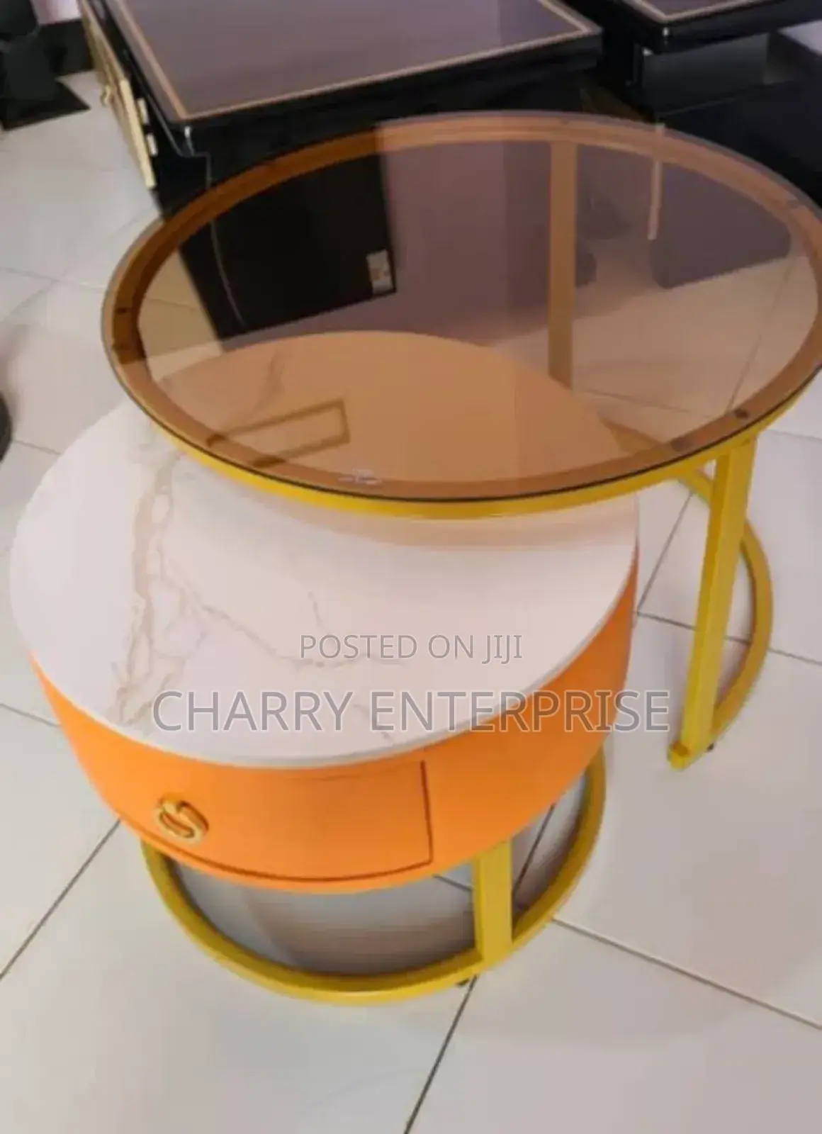 Luxury and Stylish Round Coffee Table Set