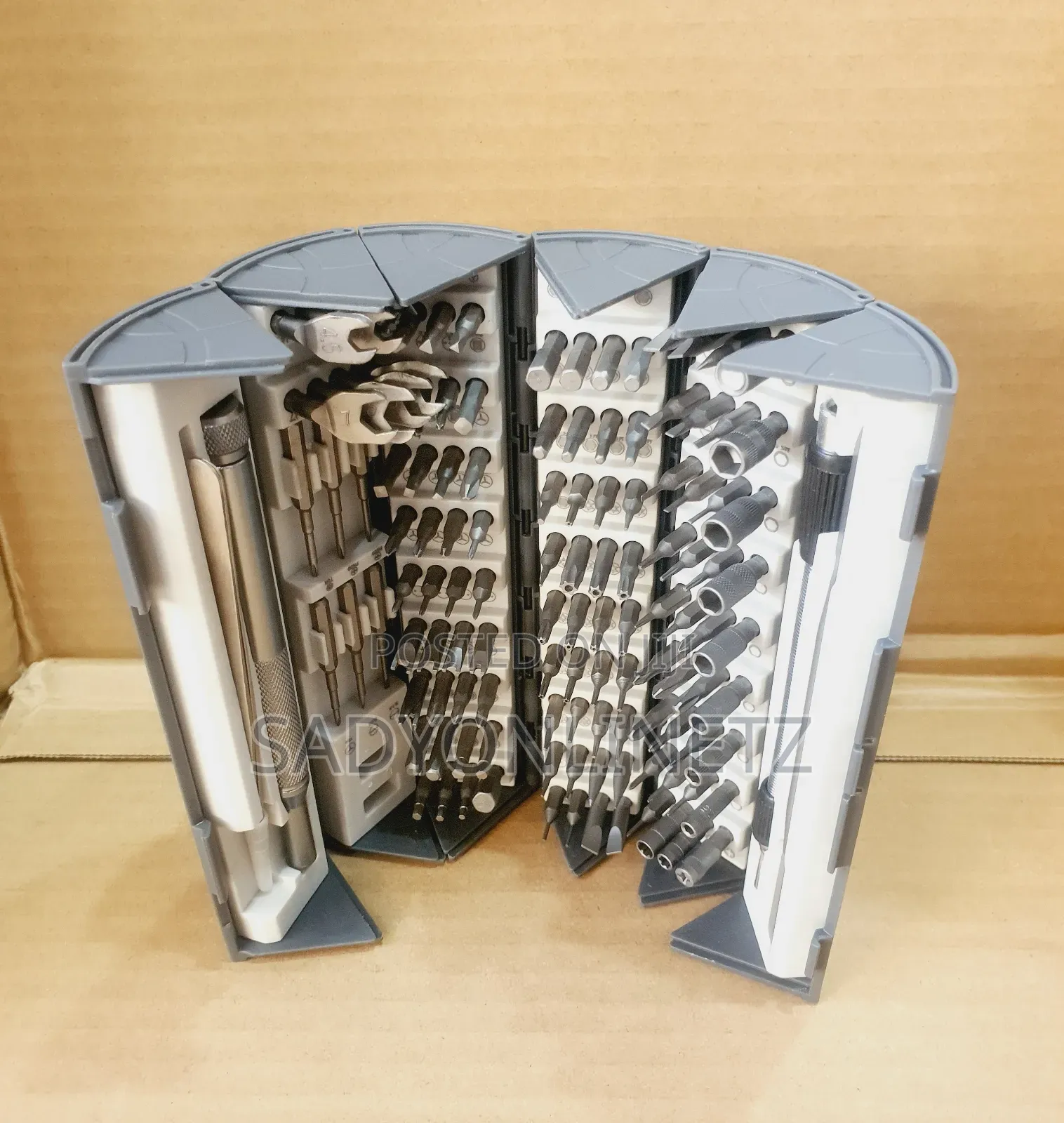 Screwdriver Set 128 in 1