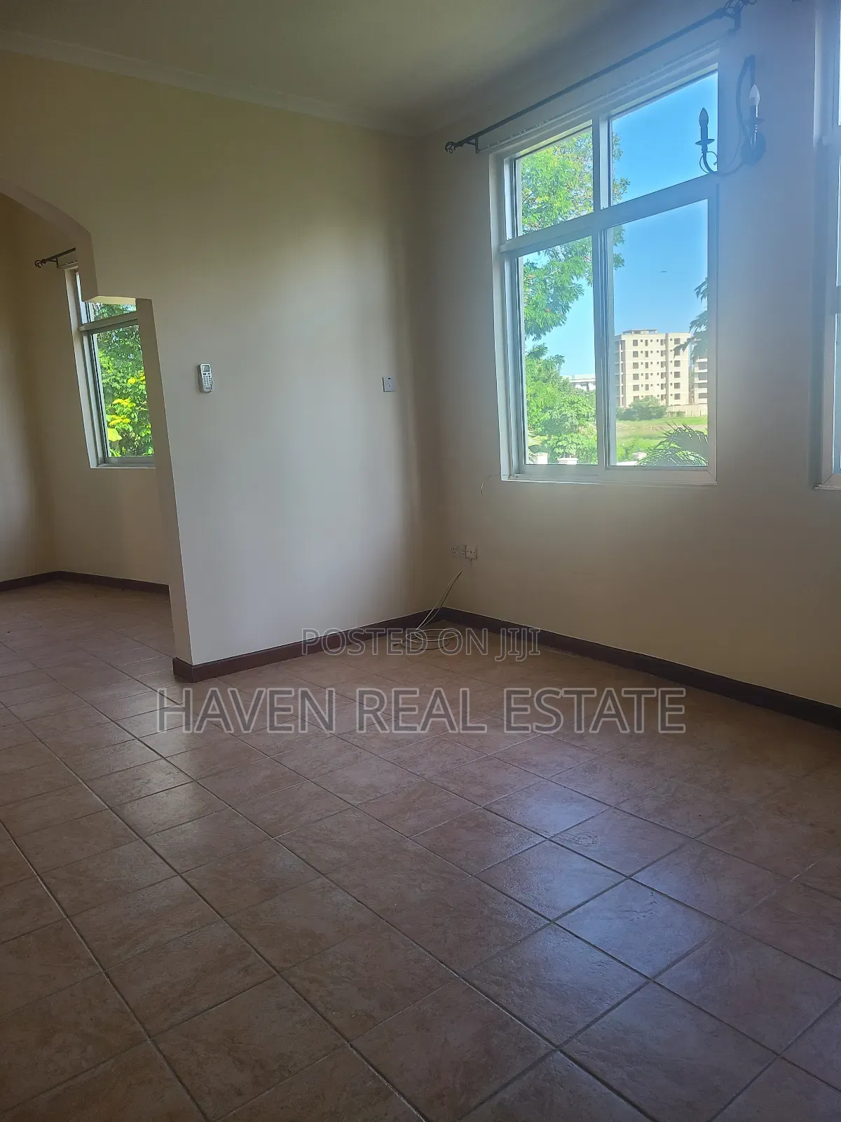 3bdrm Villa in Mikocheni for rent