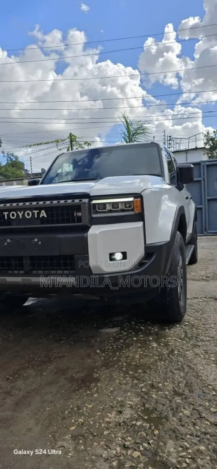 Toyota Land Cruiser Prado 2.8 2023 White