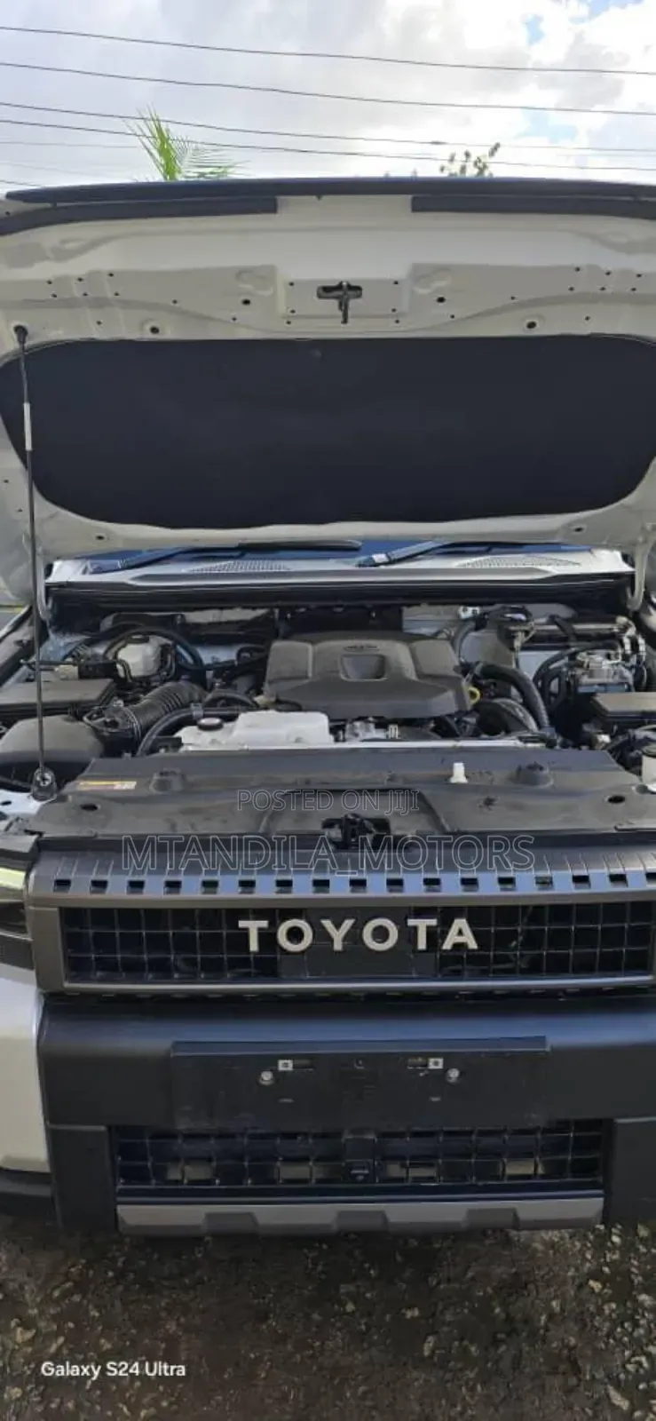 Toyota Land Cruiser Prado 2.8 2023 White