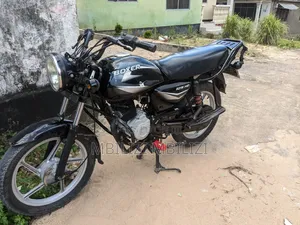 Bajaj Boxer 125 2024 Black