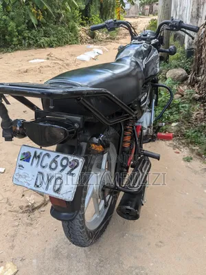 Bajaj Boxer 125 2024 Black