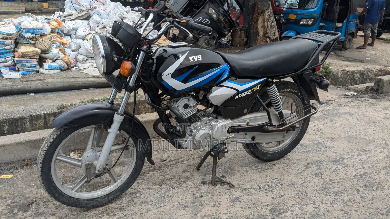TVS HLX 125 2024 Black