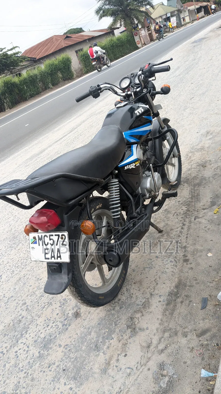 TVS HLX 125 2024 Black