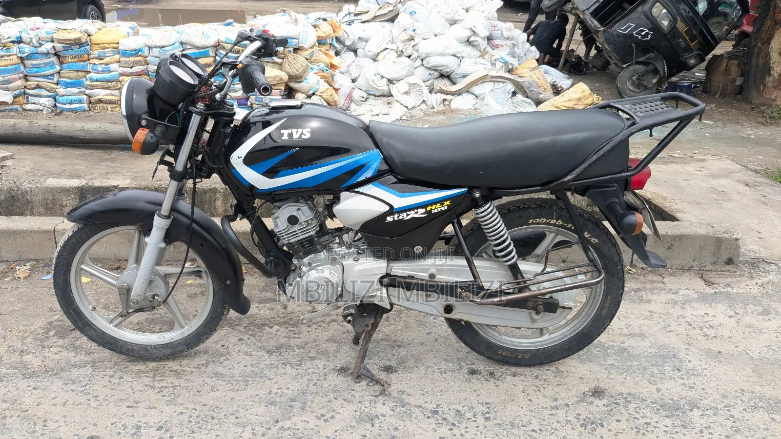 TVS HLX 125 2024 Black