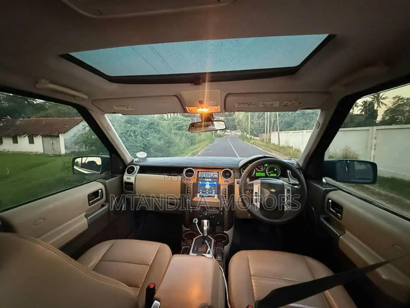 Land Rover Discovery 2009 Gray