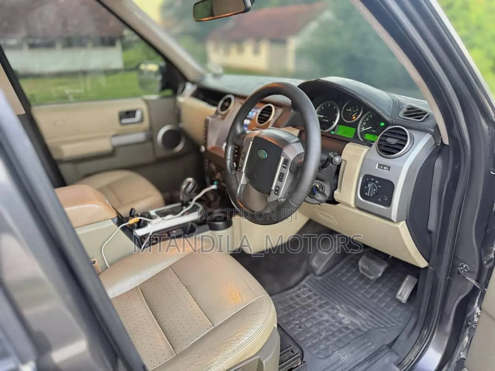 Land Rover Discovery 2009 Gray