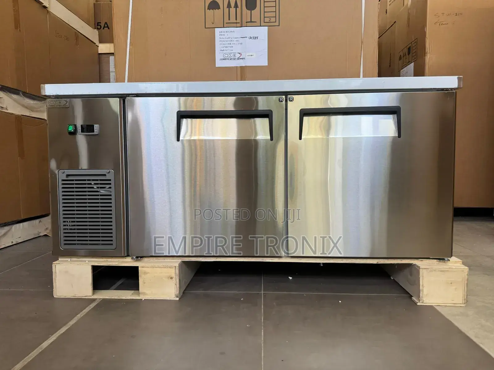 Stcf1580 Static Cooling Counter Freezer - 409l - Commercial