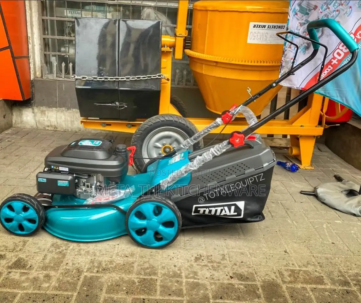 Total Gasoline Lawn More 18"