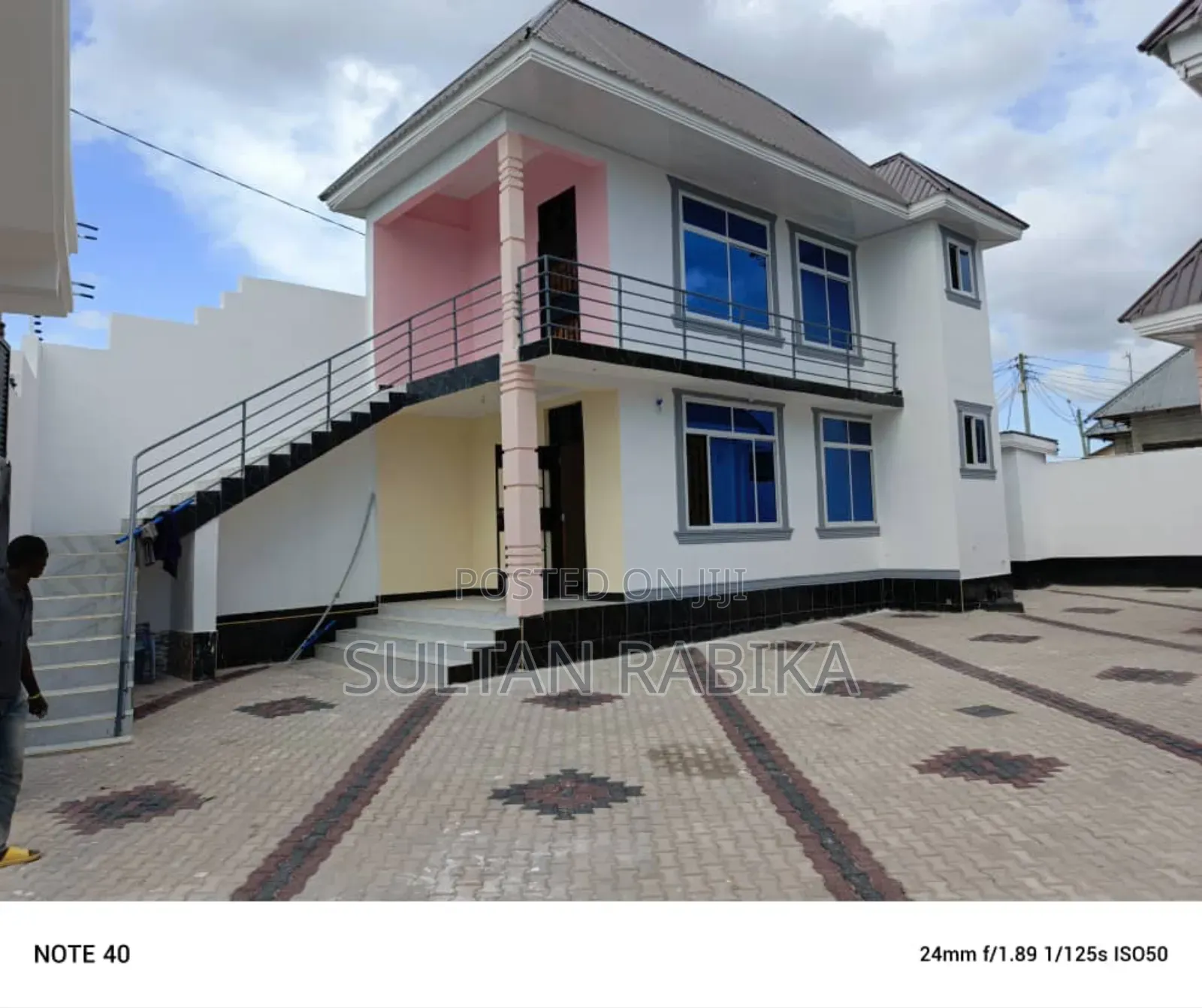 Furnished 6bdrm House in Mbagala Chamazi for sale