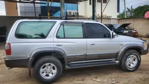 Toyota Hilux Surf 2001 Silver