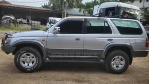 Toyota Hilux Surf 2001 Silver