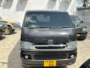 Toyota HiAce 2009 Black